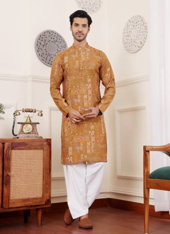 For A festive Wear,Grab These Readymade Kurta With Payjama in Fine Colored.These Kurta is Fabricated On Modal Silk And Art Silk Bottom With Designer Printed.Buy Now.