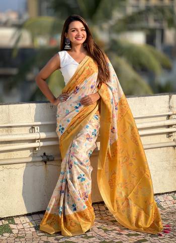 Looking These Party Wear Saree in Fine Colored.These Saree And Blouse is Fabricated On Tussar Silk.Its Beautified With Weaving Jari Border Designer With Kalamkari Digital Printed.