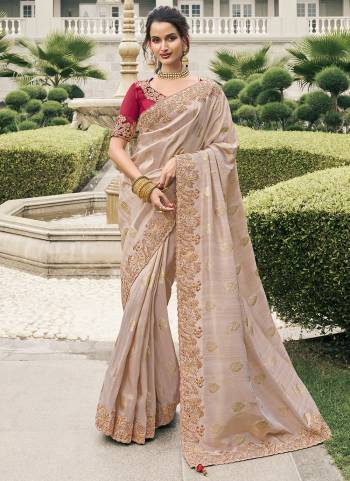 Attrective This Partywear Saree Paired With Blouse.This Saree Are Viscose Tissue And Blouse Are Viscose Tissue Based Fabric With Weaving Jari Designer With Embroidery Work. Buy This Pretty Saree Now.