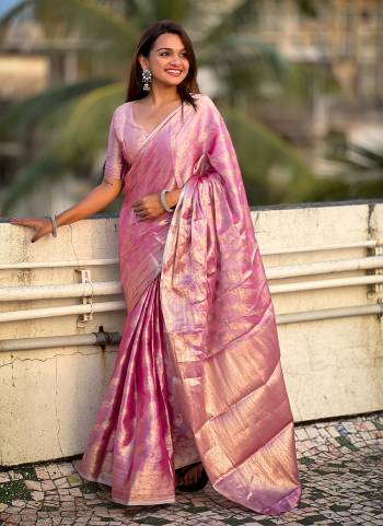 Attrective Look These Traditional Saree in Fine Colored.These Saree And Blouse is Fabricated On Tissue Silk.Its Beautified With Weaving Jari Designer.