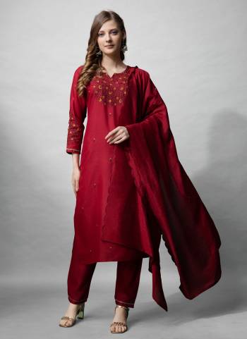 Attrective These Beautiful Looking Readymade Suits.These Top And Bottom is Fabricated On Cotton Blend And Silk Blend Dupatta.Its Beautified With Designer Embroidery Work .