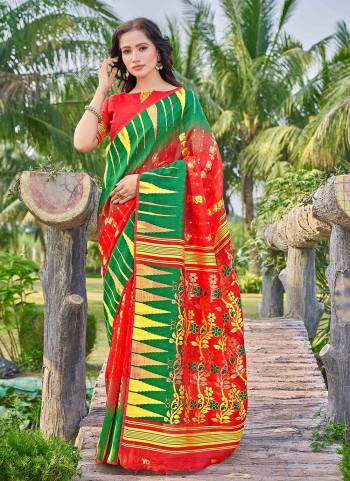 Garb These Party Wear Saree in Fine Colored.These Saree And Blouse Is Silk Cotton Fabricated.Its Beautified With Wevon Designer.