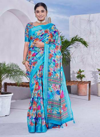 Looking These Saree in Fine Colored.These Saree And Blouse Is Linen Blend Fabricated.Its Beautified With Digital Printed Designer.