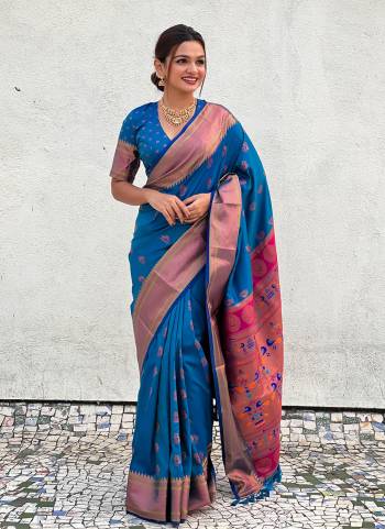 Attrective These Party Wear Saree in Fine Colored.These Saree And Blouse is Fabricated On Soft Silk.Its Beautified With Weaving Jacquard Nath Meenakari Designer.