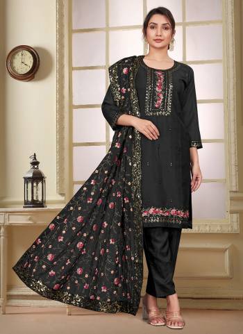 Grab These Beautiful Looking Readymade Top Bottom With Dupatta In Fine Colored.These Top And Dupatta Are Star Georgette And Bottom is Fabricated On Santoon.Its Beautified With Designer Embroidery Work.