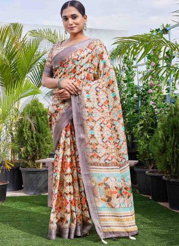 Looking These Saree in Fine Colored.These Saree And Blouse Is Linen Blend Fabricated.Its Beautified With Digital Printed Designer.