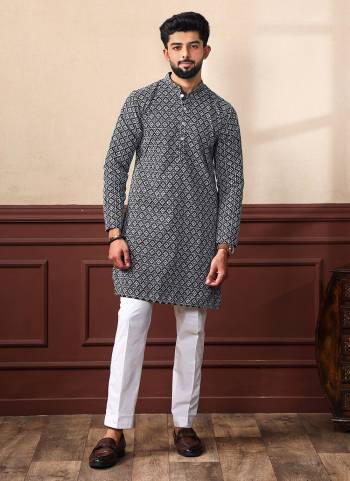 For A festive Wear,Grab These Readymade Kurta With Pyjama in Fine Colored.These Kurta is Fabricated On Khadi Silk And Art Silk Pyjama With Designer Chikankari Embroidery Work.Buy Now.