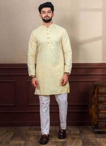 For A festive Wear,Grab These Readymade Kurta With Pyjama in Fine Colored.These Kurta is Fabricated On Khadi Silk And Art Silk Pyjama With Designer Chikankari Embroidery Work.Buy Now.