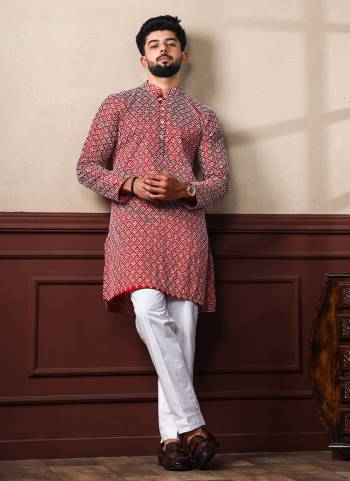 For A festive Wear,Grab These Readymade Kurta With Pyjama in Fine Colored.These Kurta is Fabricated On Khadi Silk And Art Silk Pyjama With Designer Chikankari Embroidery Work.Buy Now.