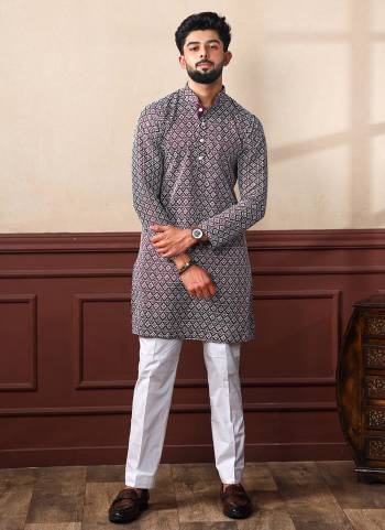 For A festive Wear,Grab These Readymade Kurta With Pyjama in Fine Colored.These Kurta is Fabricated On Khadi Silk And Art Silk Pyjama With Designer Chikankari Embroidery Work.Buy Now.