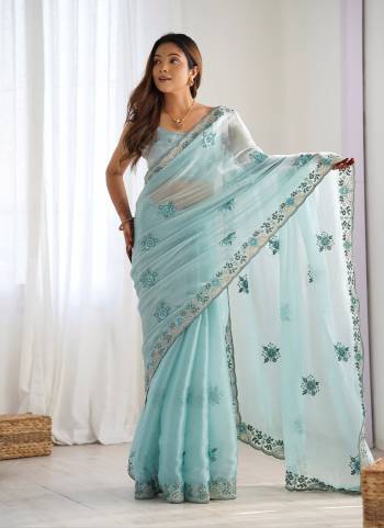 Garb These Party Wear Saree in Fine Colored.These Saree Are Burburry And Blouse is Burburry Fabricated.Its Beautified With Designer Coding,Sequance Embroidery Work.