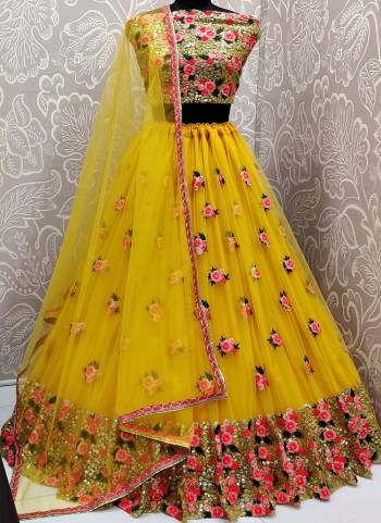 For A Fancy Designer Look,Grab These Lehenga Choli With Dupatta in Fine Colored.These Lehenga And Choli Are Net And Dupatta Are Fabricated On Soft Net Pair.Its Beautified With Designer Double Sequance,Thread Embroidery Work.