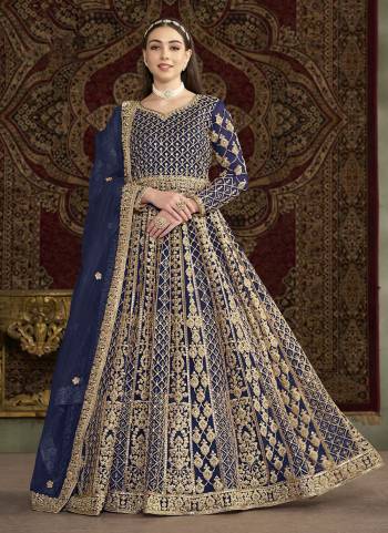 Looking These Beautiful Looking Fine Color Gown With Dupatta.These Gown Are Net And Dupatta Are Net Fabricated.Its Beautified With Designer Heavy Embroidery Work.