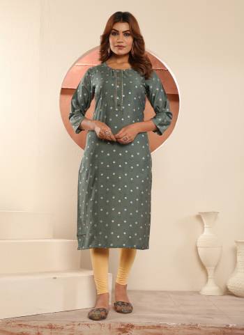 Grab These Beautiful Looking Readymade Kurti.These Kurti is Fabricated On Viscose Muslin.Its Beautified With Designer Printed With Pocket.