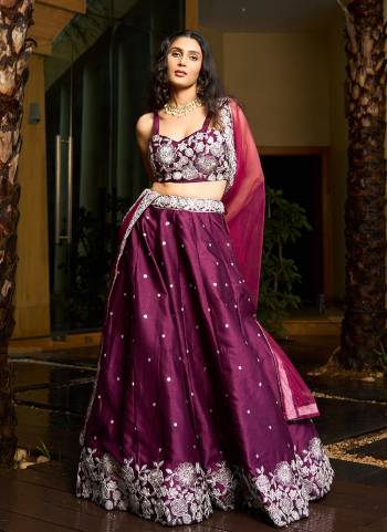 A Designer Look,Grab These  Lehenga Choli in Fine Colored.These Lehenga And Blouse Are Art Silk And Dupatta Are Fabricated On Net.Its Beautified With Designer Embroidery Work.