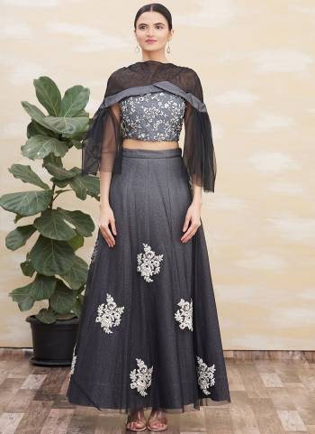 A Designer Look,Grab These  Lehenga Choli in Fine Colored.These Lehenga And Blouse Are Shimmer Lycra Fabricated.Its Beautified With Designer Embroidery Work.