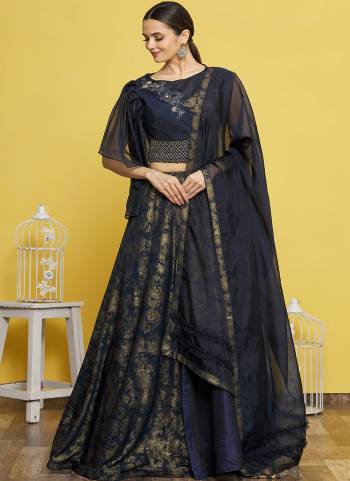 A Designer Look,Grab These  Lehenga Choli in Fine Colored.These Lahenga Are Taffeta Silk,Fancy Lycra And Blouse Are Silk,Tissue And Dupatta Are Fabricated On Net.Its Beautified With Designer Embroidery Work.