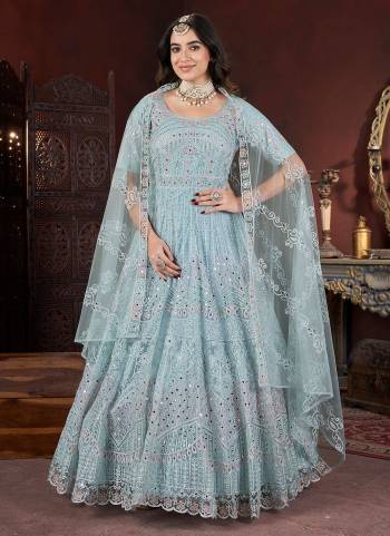 Attrective Looking These Beautiful Looking Readymade Gown With Dupatta.These Gown And Dupatta is Fabricated On Net.Its Beautified With Designer Embroidery With Zarkan Work.