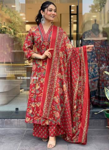 Attrective These Suit in Fine Colored Pair With Bottom And Dupatta.These Top And Bottom Are Fabricated On Cotton Pair With Cotton Dupatta.Its Beautified With Designer Printed.