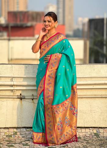 Attrective Look These Traditional Saree in Fine Colored.These Saree And Blouse is Fabricated On Soft Silk.Its Beautified With Weaving Paithani Meenakari Designer.