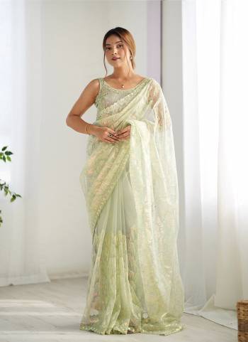 Garb These Party Wear Saree in Fine Colored.These Saree Are Mono Net And Blouse is Mono Net Fabricated.Its Beautified With Designer Heavy Sequance Embroidery Work.