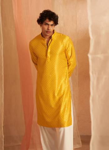 For A festive Wear,Grab These Readymade Kurta With Payjama in Fine Colored.These Kurta is Fabricated On Viscose And Art Silk Bottom With Designer Chikankari Embroidery Work.Buy Now.