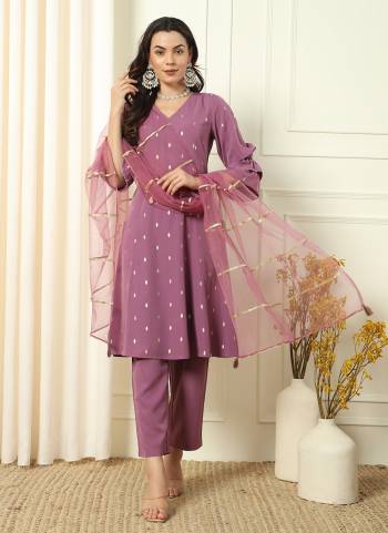 Garb These Beautiful Looking Readymade Suits.These Top And Bottom Are Crepe And Dupatta Are Net Fabricated.Its Beautified With Disigner Embroidery Work.