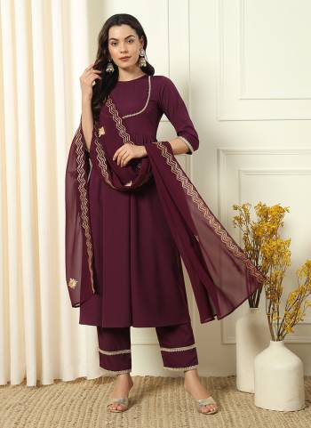 Garb These Beautiful Looking Readymade Suits.These Top And Bottom Are Crepe And Dupatta Are Crepe Fabricated.Its Beautified With Disigner Embroidery Work.