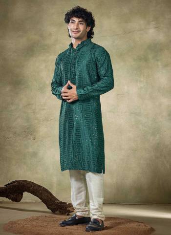 For A festive Wear,Grab These Readymade Kurta With Payjama in Fine Colored.These Kurta is Fabricated On Viscose And Art Silk Payjama With Designer Sequance Embroidery Work.Buy Now.