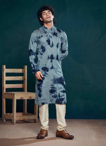 For A festive Wear,Grab These Readymade Kurta With Payjama in Fine Colored.These Kurta is Fabricated On Viscose And Art Silk Payjama With Designer Sequance Embroidery Work.Buy Now.