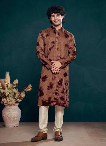 For A festive Wear,Grab These Readymade Kurta With Payjama in Fine Colored.These Kurta is Fabricated On Viscose And Art Silk Payjama With Designer Sequance Embroidery Work.Buy Now.