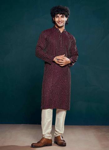 For A festive Wear,Grab These Readymade Kurta With Payjama in Fine Colored.These Kurta is Fabricated On Viscose And Art Silk Payjama With Designer Sequance Embroidery Work.Buy Now.