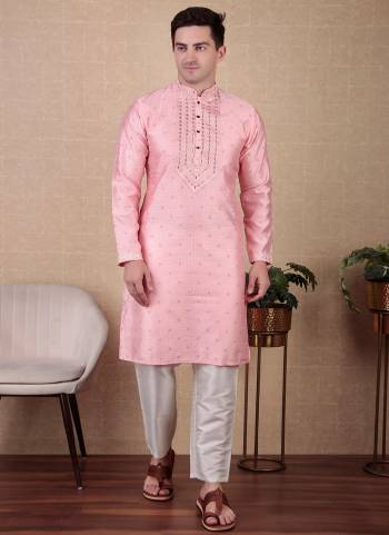 For A festive Wear,Grab These Readymade Kurta With Payjama in Fine Colored.These Kurta Are Jacquard Silk And Payjama is Fabricated On Art Silk With Wevon Designer Mirror Embroidery Work.Buy Now.