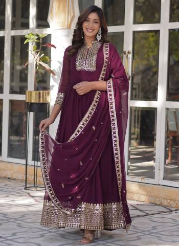 Garb These Beautiful Looking Party Wear Readymade Long Gown With Dupatta.These Gown And Dupatta is Fabricated On Faux Georgette.Its Beautified With Designer Sequance Embroidery Work.