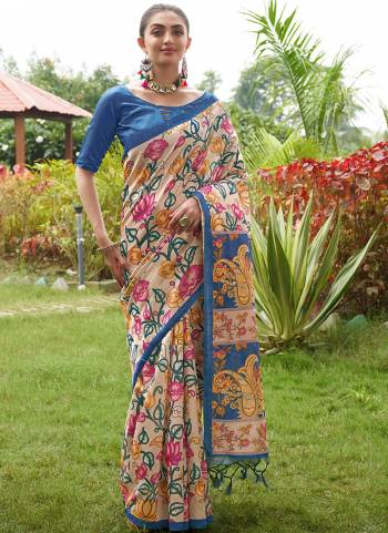 Attrective These Trditional Printed Saree in Fine Colored.These Saree And Blouse is Fabricated On Tussar Silk.Its Beautified With Designer Kalamkari Printed.