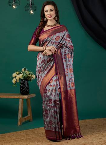 Looking These Party Wear Saree in Fine Colored Pair With Blouse.These Saree and Blouse Are Fabricated On Banarasi Silk.Its Beautified With Wevon Jari Designer.