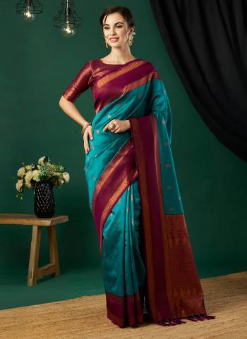 Attrective These Party Wear Saree in Fine Colored Pair With Blouse.These Saree and Blouse Are Fabricated On Banarasi Silk.Its Beautified With Wevon Jari Designer.