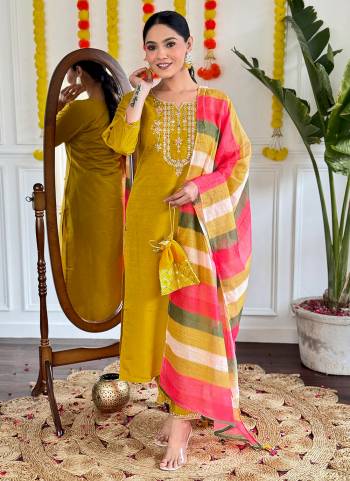 Attrective Looking These Beautiful Looking Readymade Suits.These Top And Bottom Are Viscose Chanderi And Dupatta Linen Fabricated.Its Beautified With Designer Embroidery Work.