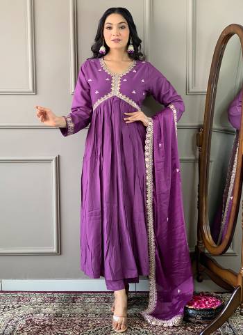 Looking These Readymade Suit in Fine Colored Pair With Bottom And Dupatta.These Top And Bottom Are Fabricated On BSY Viscose Pair With Chinon Dupatta.Its Beautified With Designer Embroidery Work.