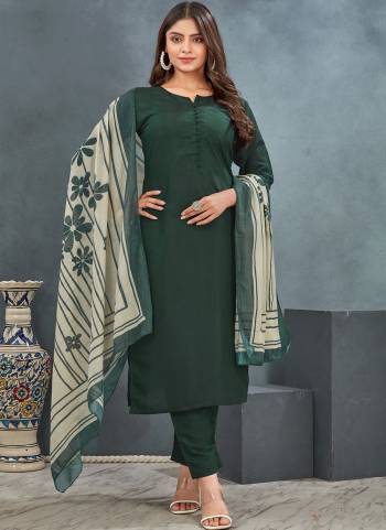 Attrective These Beautiful Looking Readymade Suits.These Top And Bottom Are Roman Silk And Dupatta is Fabricated On Cotton.Its Beautified With Solid Designer,Printed.