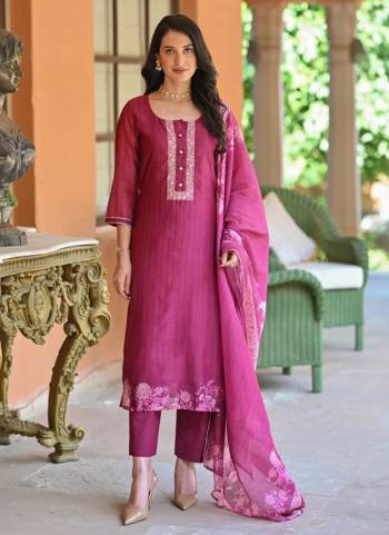 Garb These Suit in Fine Colored Pair With Bottom And Dupatta.These Top Are Rayon Slub And Bottom Are Fabricated On Cotton Slub Blend Pair With Chanderi Cotton Dupatta.Its Beautified With Designer Embroidery Work.