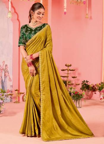 Looking These Party Wear Saree in Fine Colored.These Saree Are Satin Jacquard And Blouse is Fabricated On Silk Blend Pair.Its Beautified With Wevon Designer With Embroidery Work Border,Blouse.