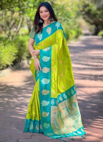 Garb These Party Wear Saree in Fine Colored.These Saree And Blouse is Fabricated On Soft Silk.Its Beautified With Wevon Jari Designer.