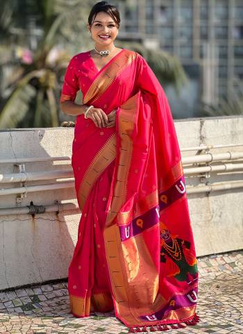 Garb These Party Wear Saree in Fine Colored.These Saree And Blouse is Fabricated On Soft Silk.Its Beautified With Wevon Floral Paithan Vitthala Pallu Designer.