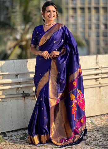 Garb These Party Wear Saree in Fine Colored.These Saree And Blouse is Fabricated On Soft Silk.Its Beautified With Wevon Floral Paithan Vitthala Pallu Designer.