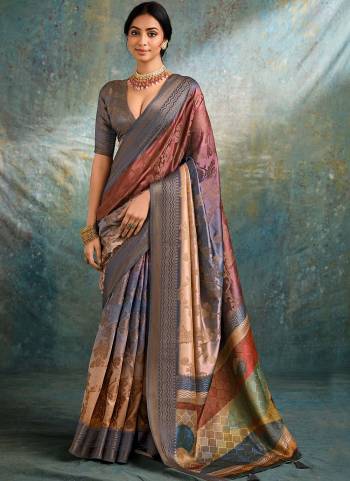 Looking These Party Wear Saree in Fine Colored.These Saree Are Jacquard Silk And Blouse is Fabricated On Jacquard Silk Pair.Its Beautified With Wevon Jacquard Designer.