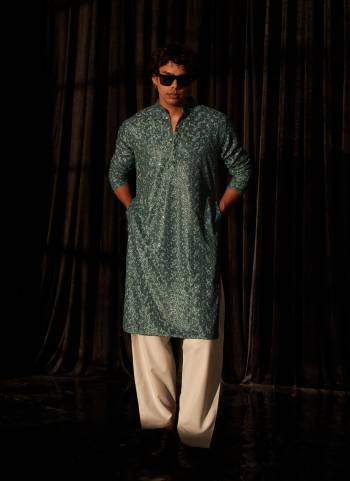 For A festive Wear,Grab These Readymade Kurta With Payjama in Fine Colored.These Kurta is Fabricated On Viscose And Art Silk Bottom With Designer Chikankari Embroidery Work.Buy Now.