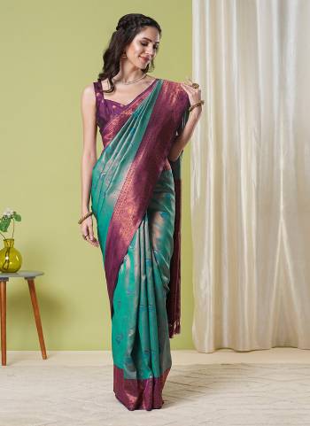 Looking These Party Wear Saree in Fine Colored Pair With Blouse.These Saree and Blouse Are Fabricated On Banarasi Silk.Its Beautified With Wevon Jacquard Designer.