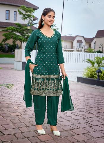 Looking These Beautiful Party Wear Designer Readymade Suits.These Top And Bottom Are Crepe And Dupatta is Fabricated On Georgette.Its Beautified With Designer Foil Printed.