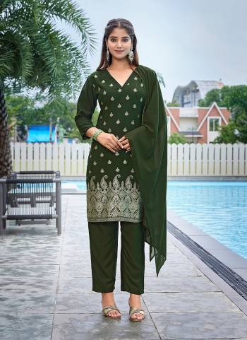 Looking These Beautiful Party Wear Designer Readymade Suits.These Top And Bottom Are Crepe And Dupatta is Fabricated On Georgette.Its Beautified With Designer Foil Printed.